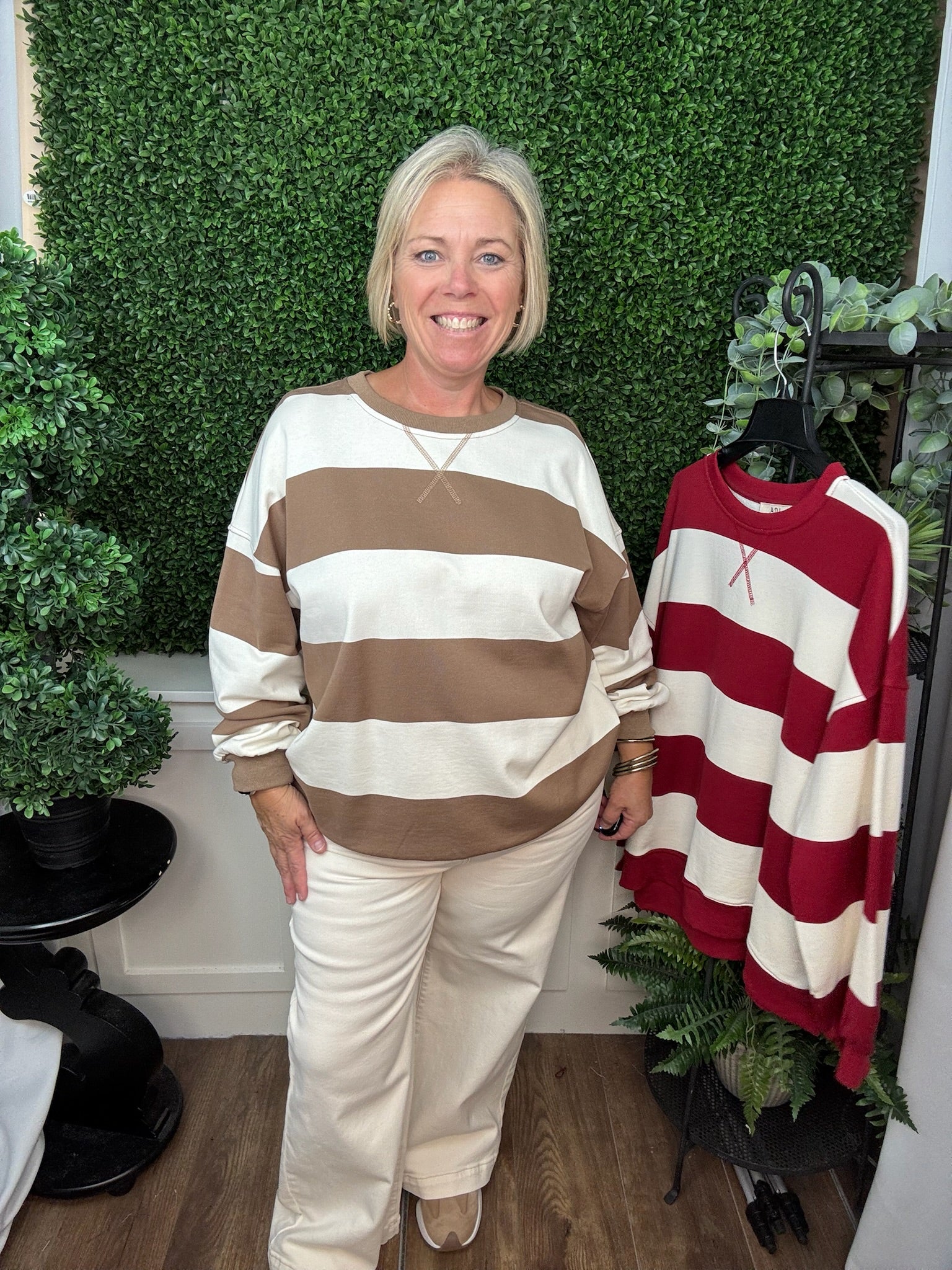 COLORBLOCK STRIPED CREWNECK SWEATSHIRT - CHOCO BROWN/ MOCHA/ RED