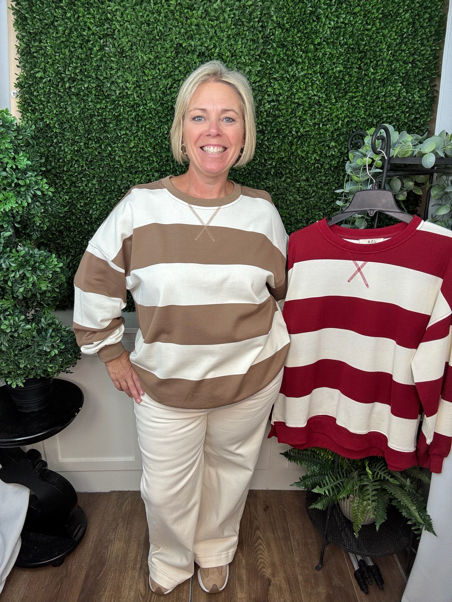 COLORBLOCK STRIPED CREWNECK SWEATSHIRT - CHOCO BROWN/ MOCHA/ RED