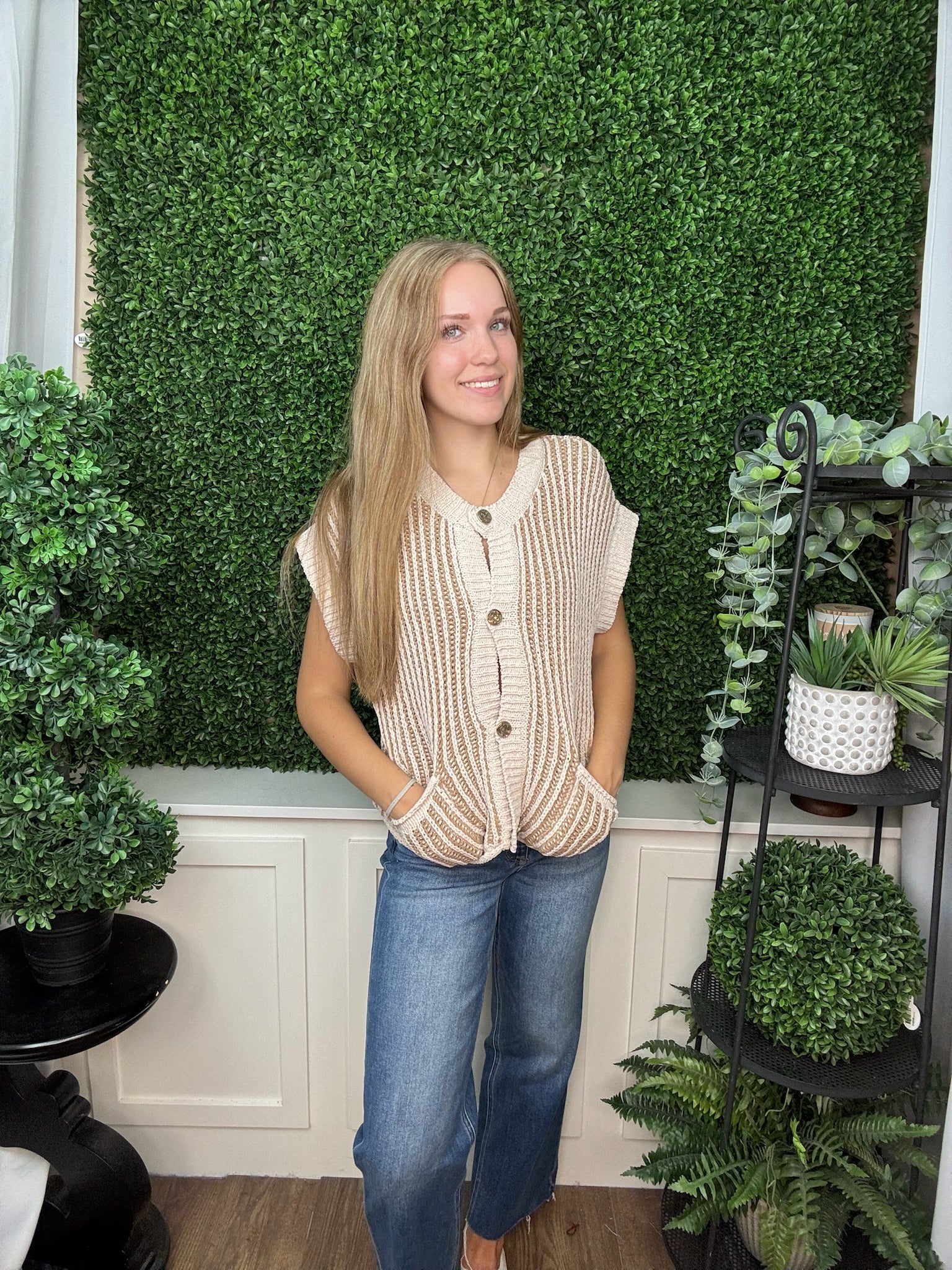 TWO TONE RIBBED BUTTON FRONT KNIT SWEATER- CREAM/TAUPE