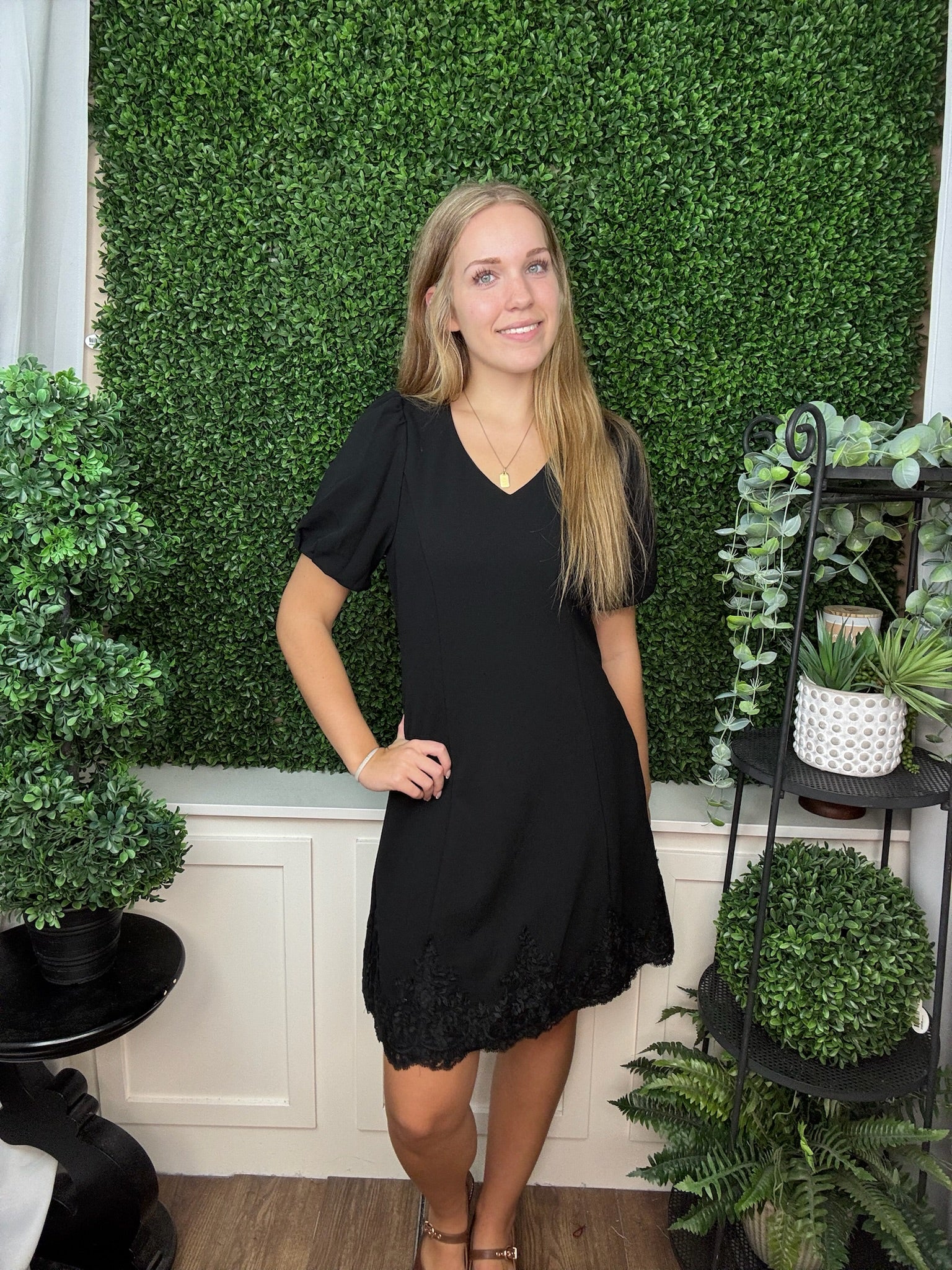 SHORT SLEEVE HEAVY KNIT V NECK MINI DRESS WITH HEM LACE DETAIL AND POCKETS - BLACK/ NAVY