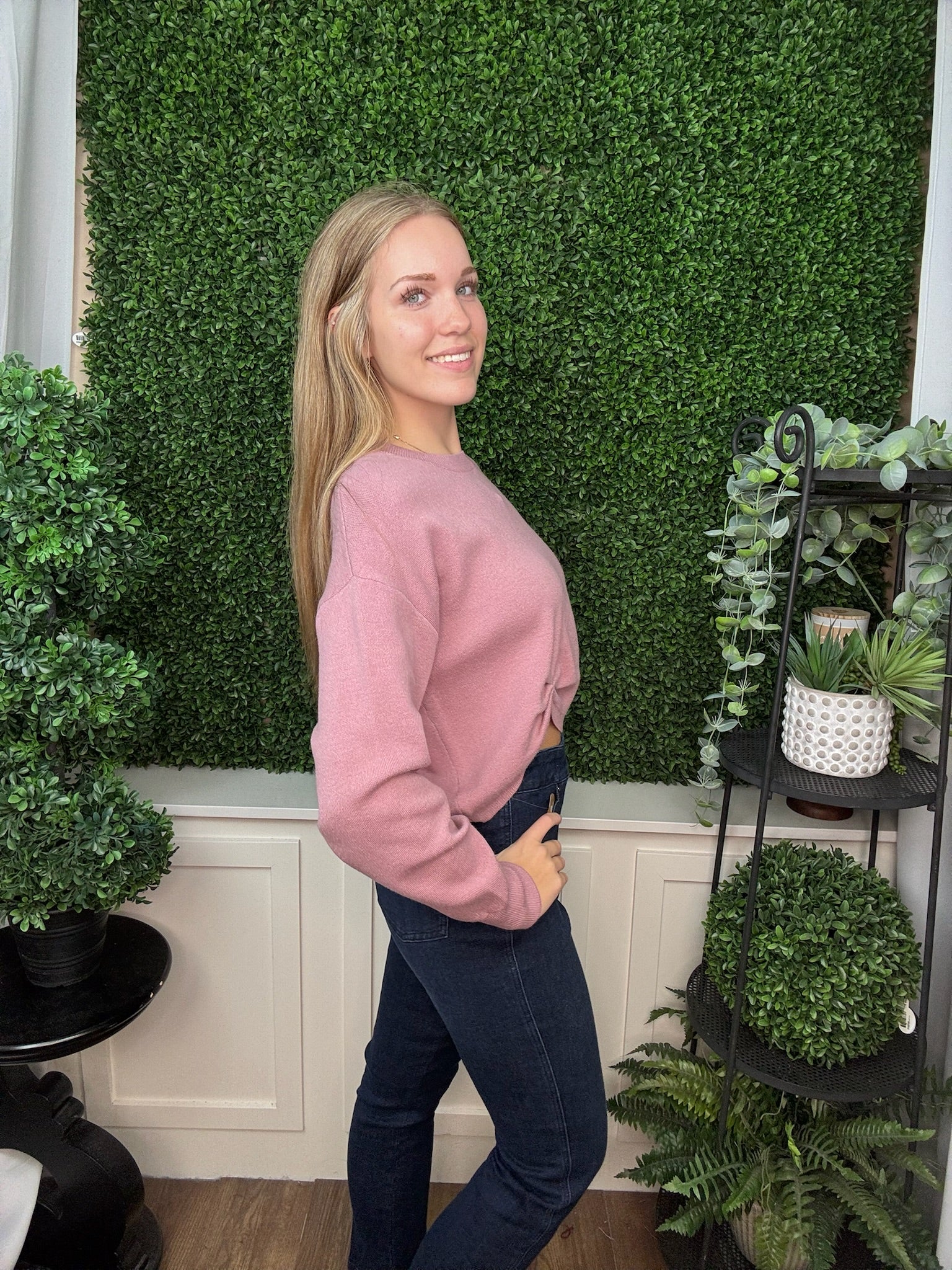 LONG SLEEVE CREW NECK KNIT SWEATER WITH RUCHED FRONT DETAIL - CHAMPAGNE/MAUVE