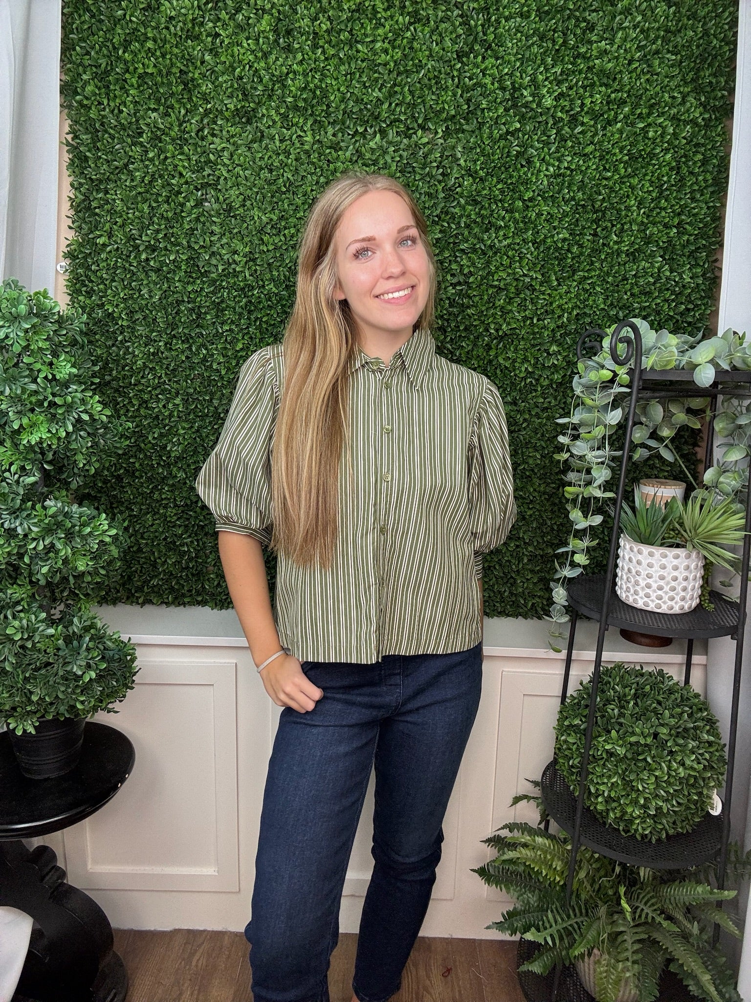 STRIPED BUTTON DOWN CROPPED SHIRT - DRY HERB