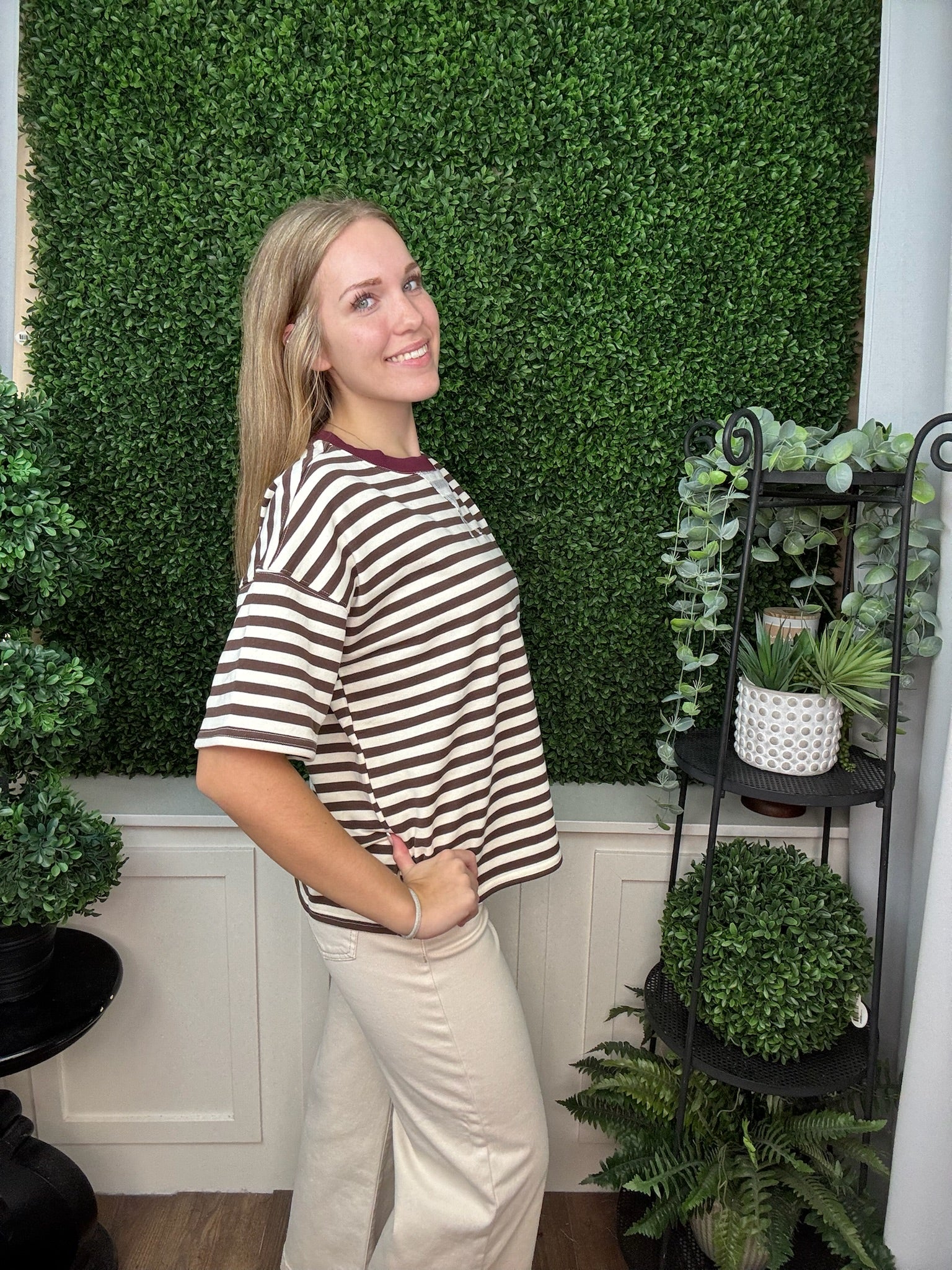STRIPED SHORT SLEEVE TOP