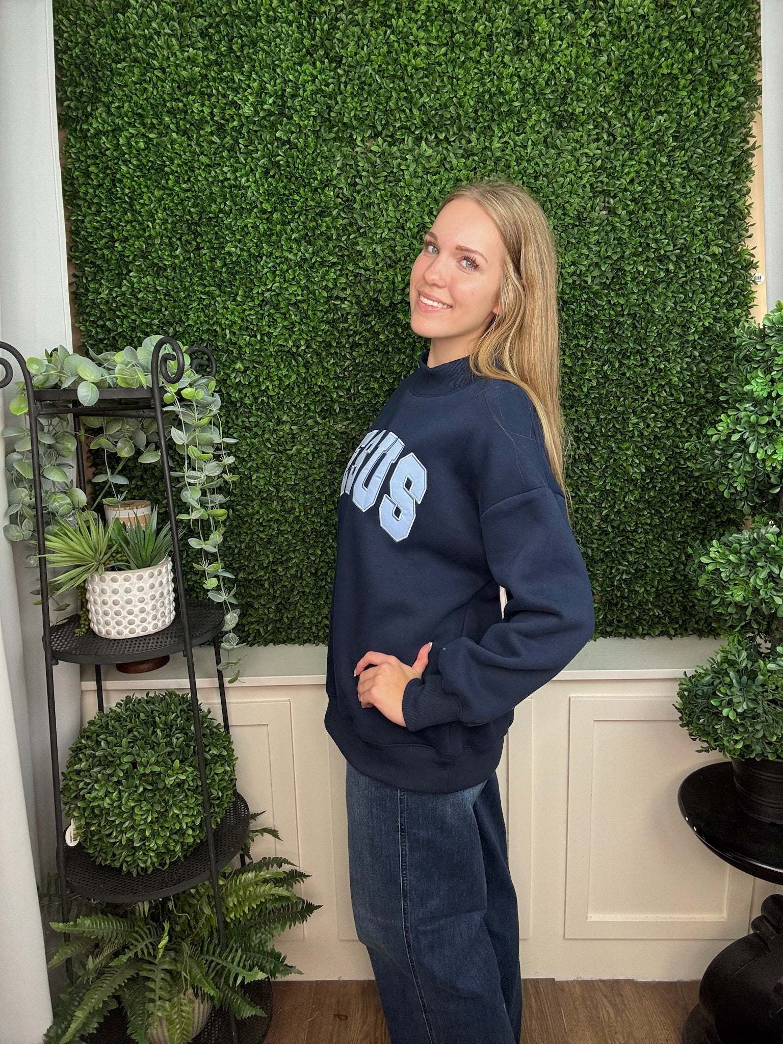 JESUS MOCKNECK SWEATSHIRT - NAVY