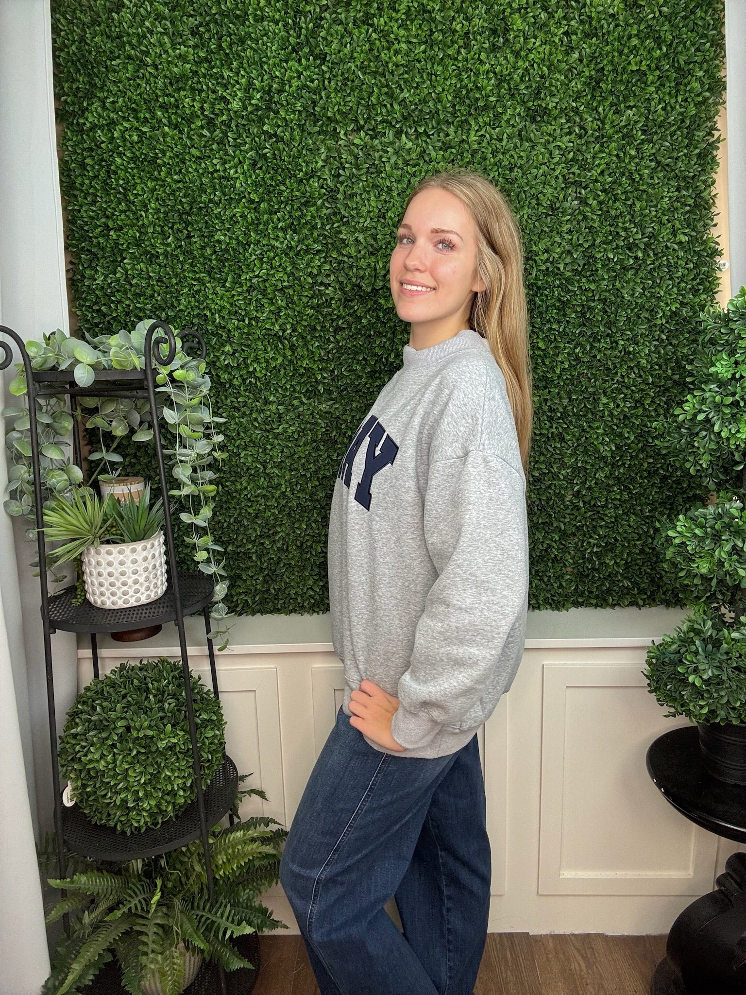 PRAY MOCKNECK SWEATSHIRT - GREY