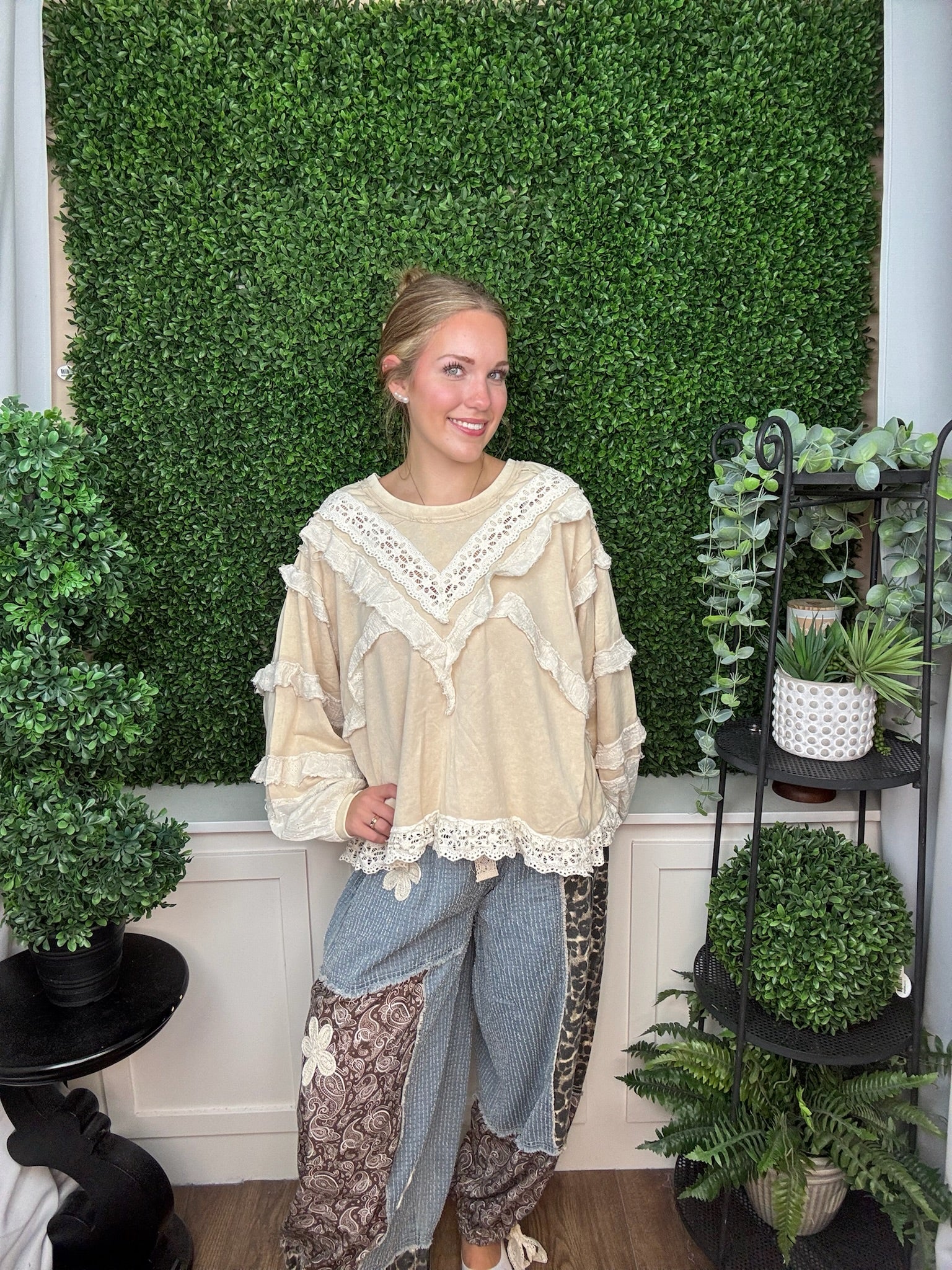 LACE TRIMMED RUFFLE DETAIL TOP - NUDE BEIGE