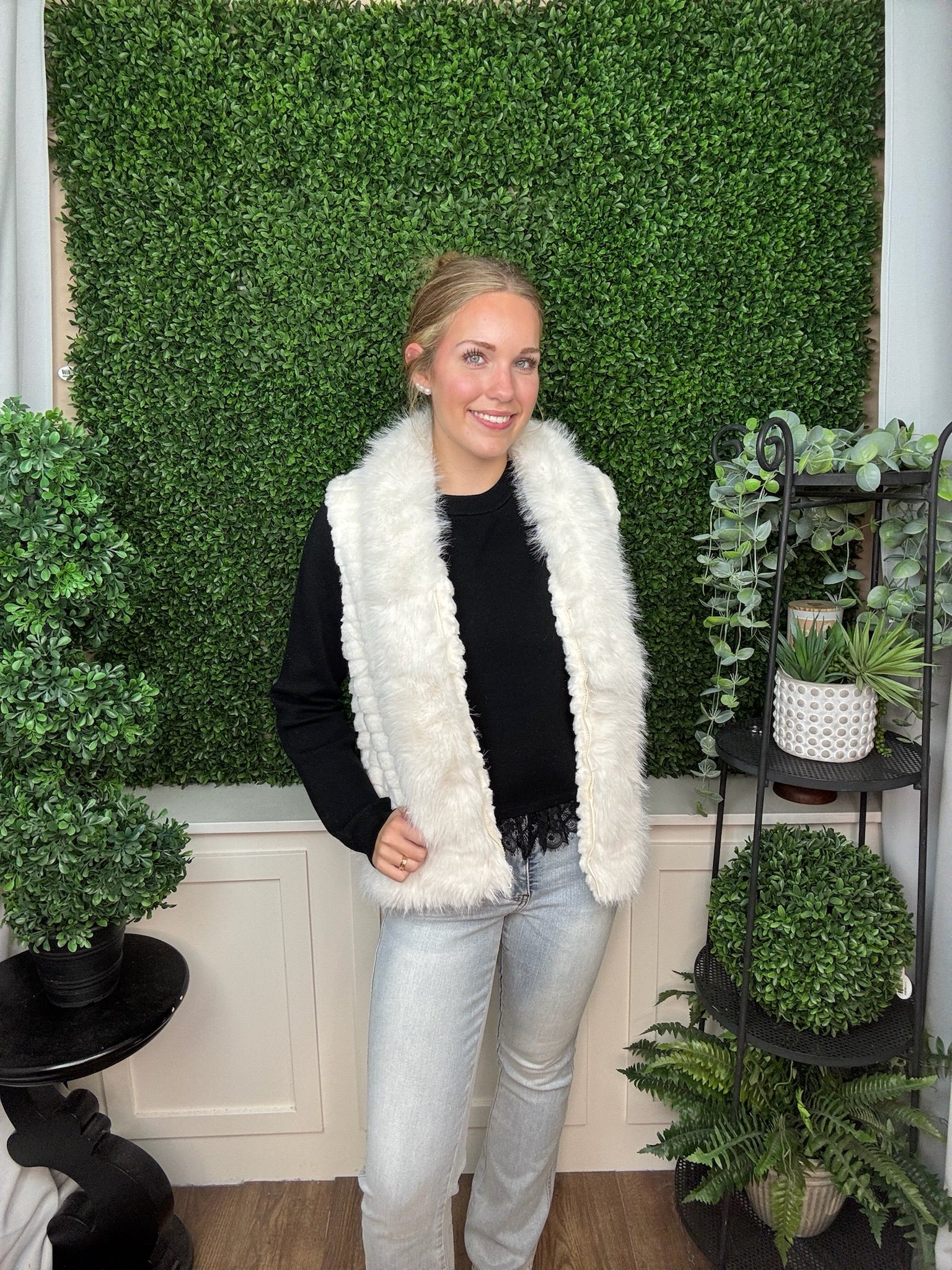 VEST FUR JACKET WITH COLLAR, SIDE POCKETS, ZIPPER - BLACK/WHITE/BROWN