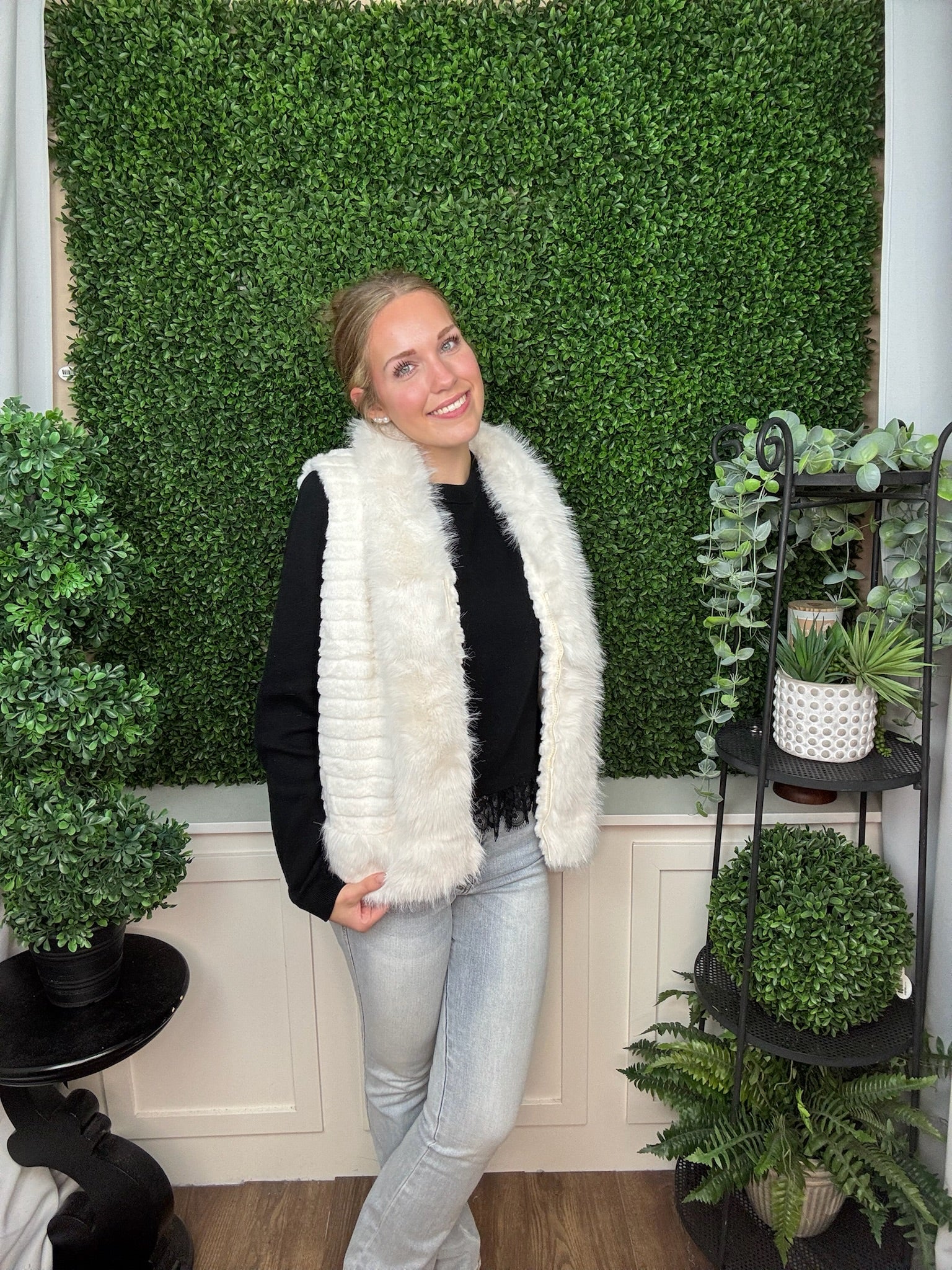 VEST FUR JACKET WITH COLLAR, SIDE POCKETS, ZIPPER - BLACK/WHITE/BROWN