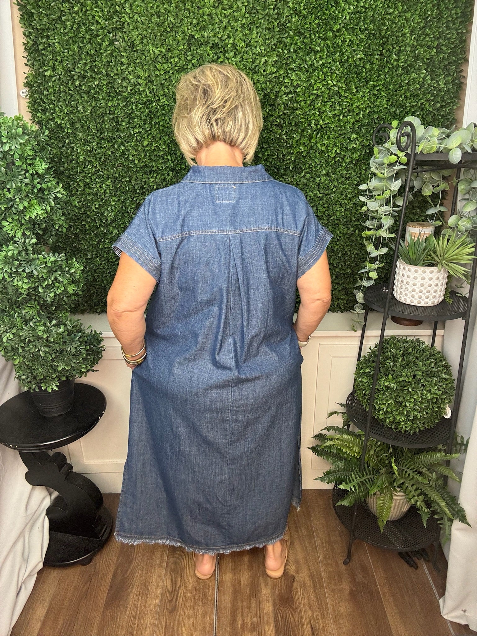 NO LINING STONE WASHED DENIM COLLARED MIDl DRESS - DENIM