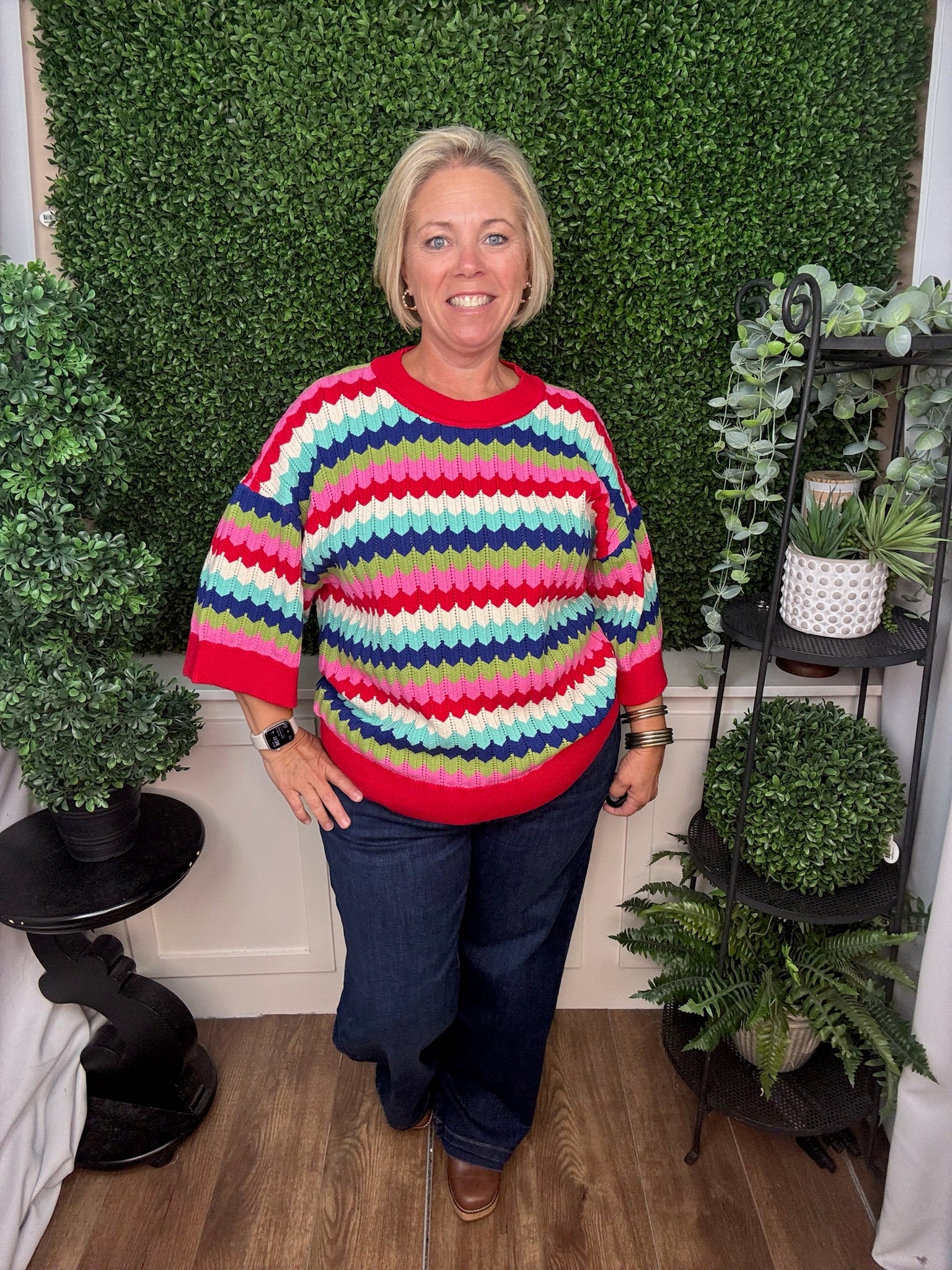 LONG SLEEVE CREW NECK ZIGZAG STRIPED KNIT SWEATER - RED MULTI