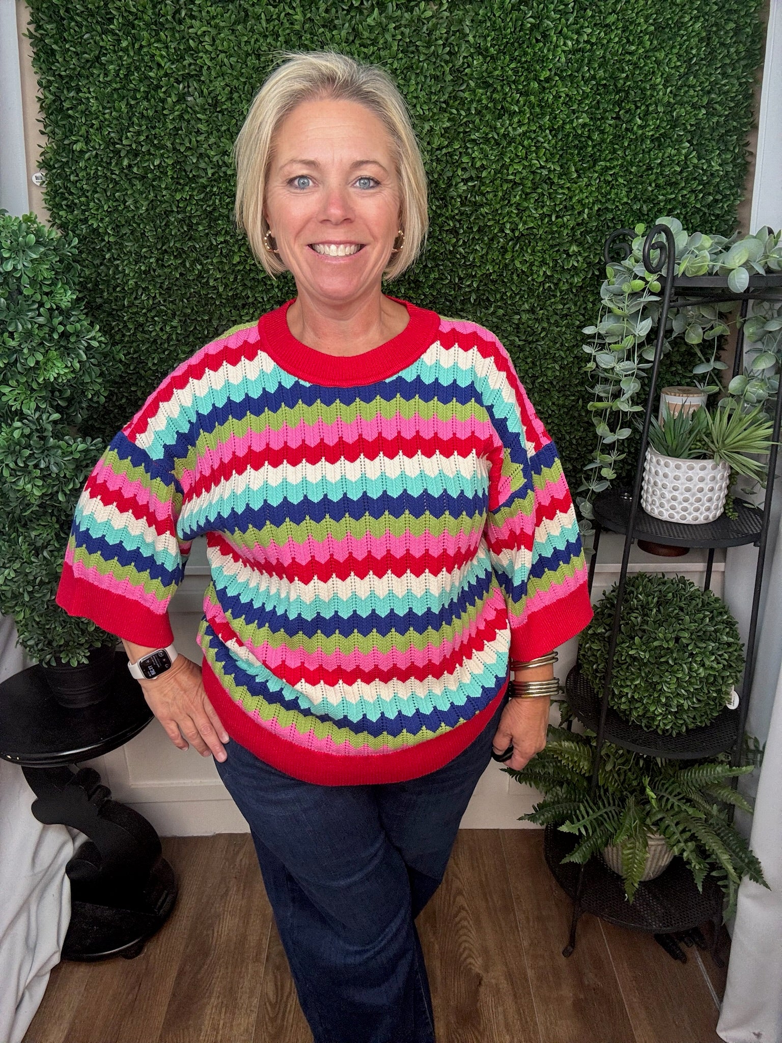 LONG SLEEVE CREW NECK ZIGZAG STRIPED KNIT SWEATER - RED MULTI