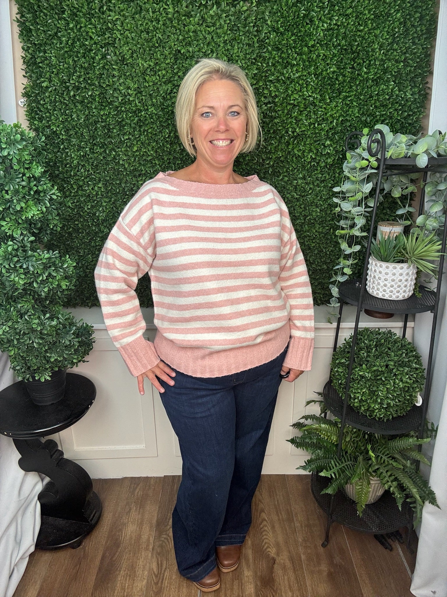STRIPED CREW NECK RELAXED FIT KNIT SWEATER - ROSIE/CREAM