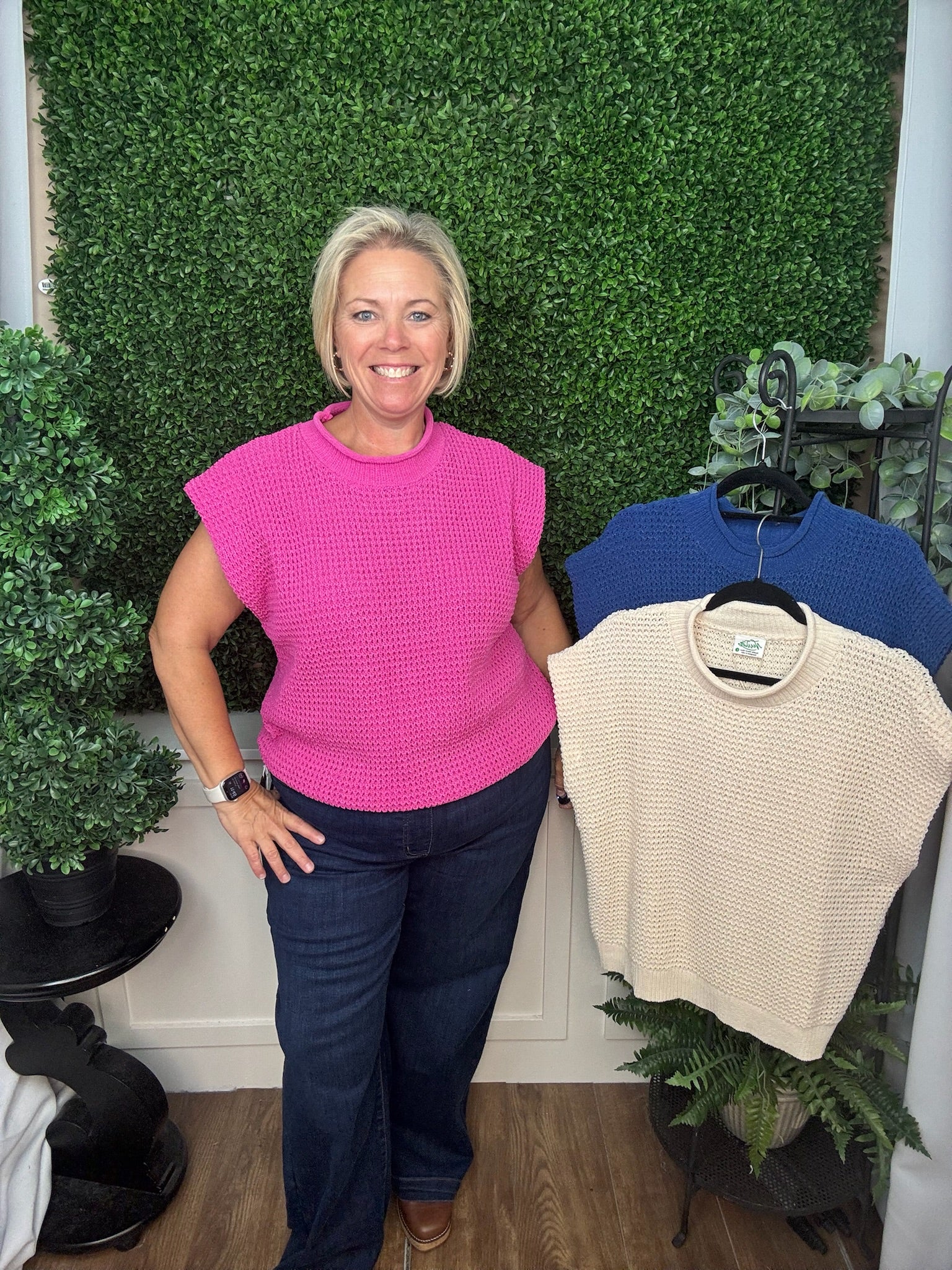 TEXTURED KNIT CREW NECK SWEATER - HOT PINK/ BLUE/CREAM