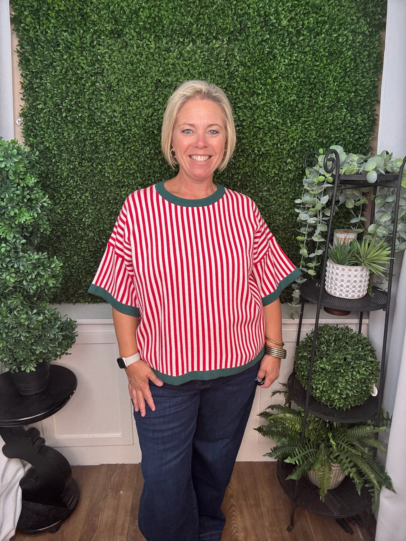 SHORT STRIPED SWEATER TOP - NAVY PINK/ RED GREEN