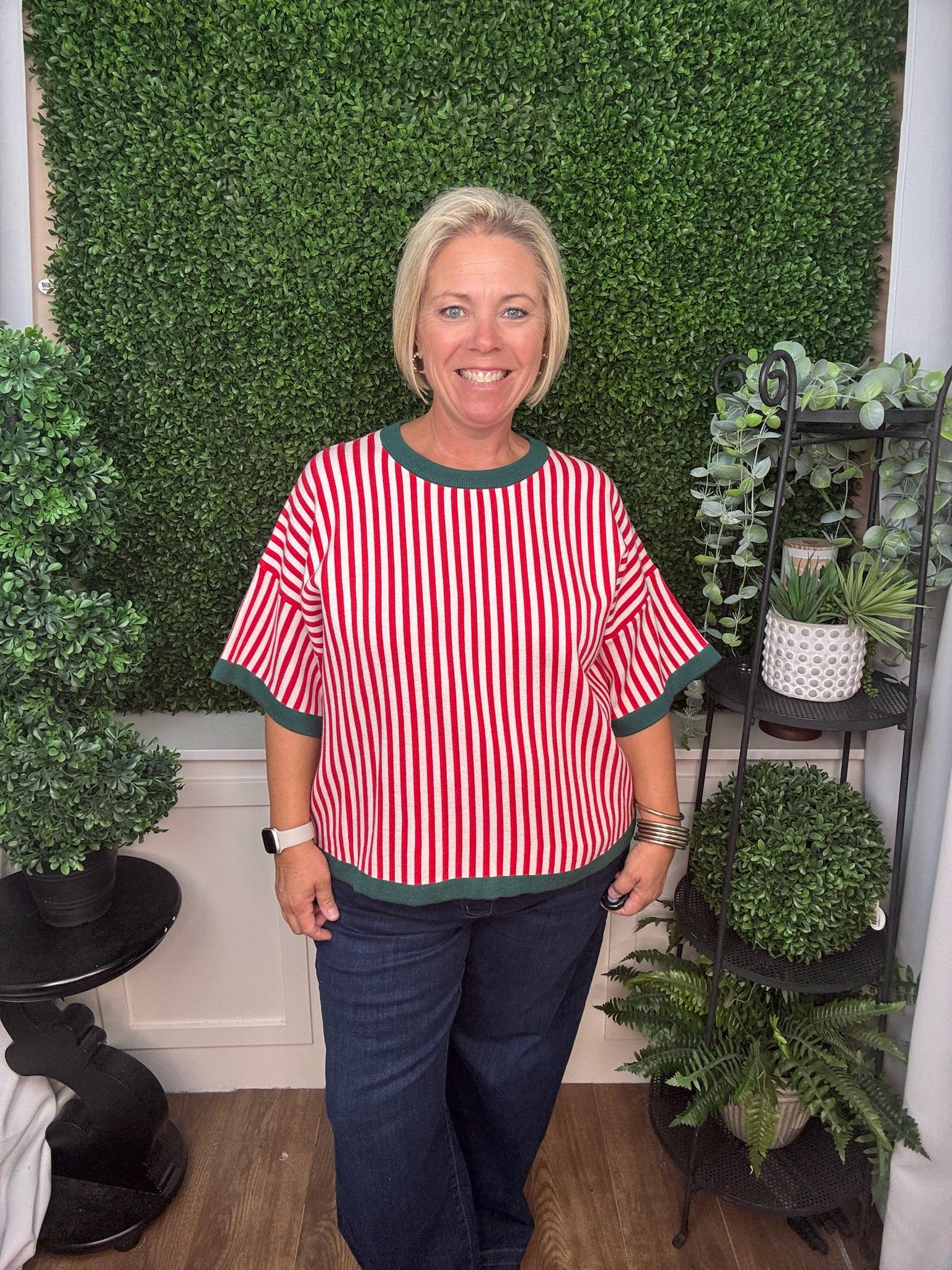 SHORT STRIPED SWEATER TOP - NAVY PINK/ RED GREEN
