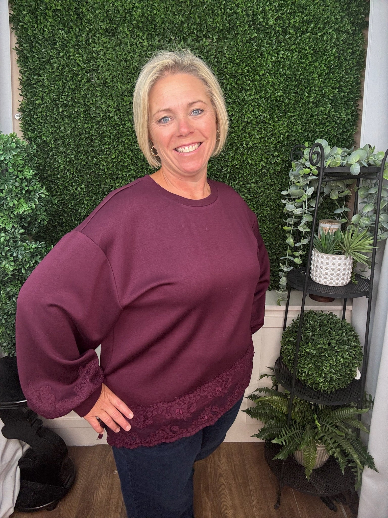 LONG SLEEVE ROUND NECK LACE TRIM HEM TOP - WINE