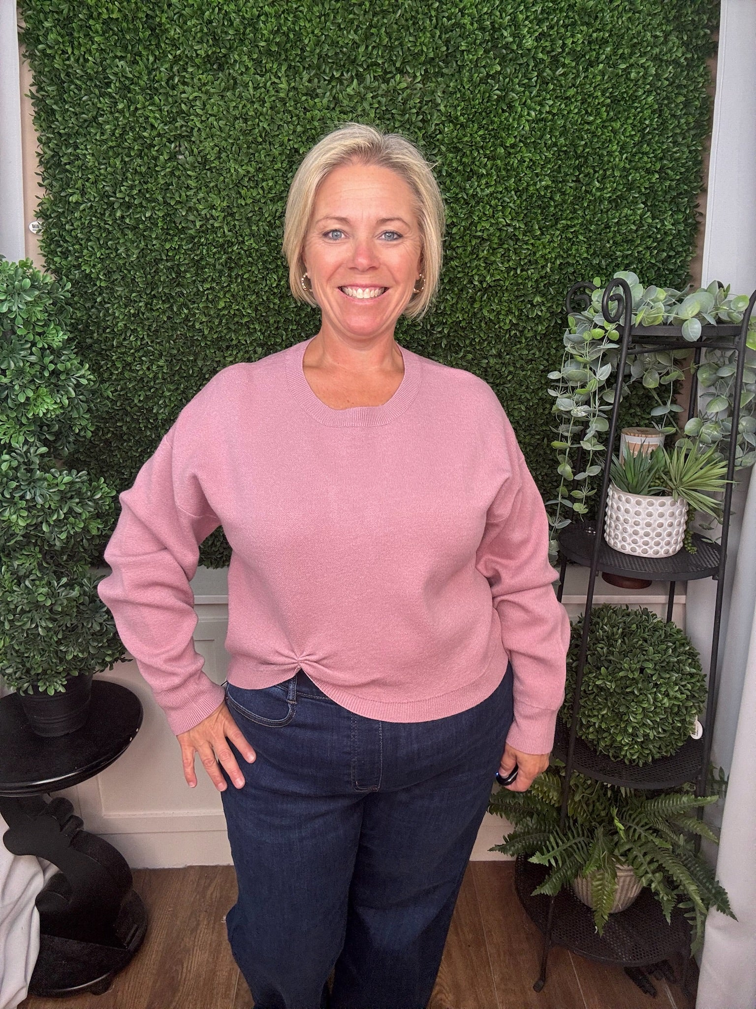 LONG SLEEVE CREW NECK KNIT SWEATER WITH RUCHED FRONT DETAIL - CHAMPAGNE/MAUVE