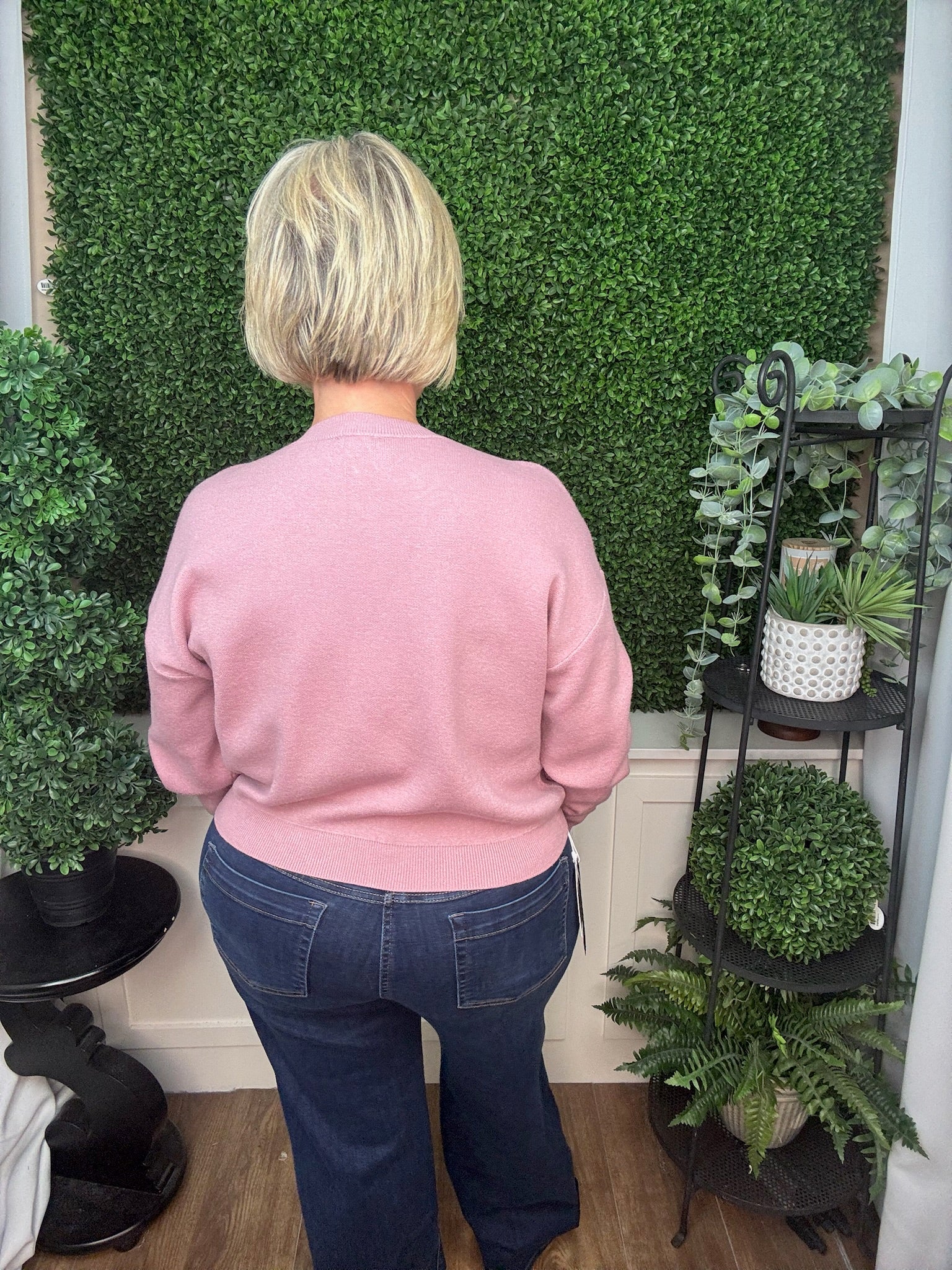 LONG SLEEVE CREW NECK KNIT SWEATER WITH RUCHED FRONT DETAIL - CHAMPAGNE/MAUVE