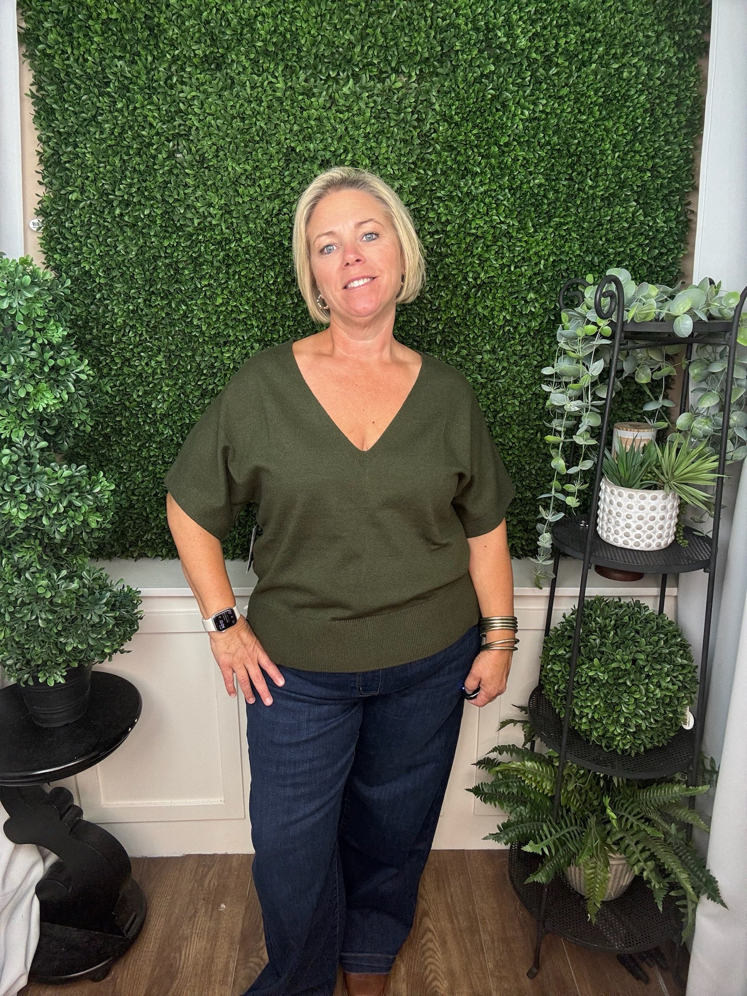 Short Sleeve V-Neck Dolman Popover Sweater with Step Hem - HUNTER GREEN