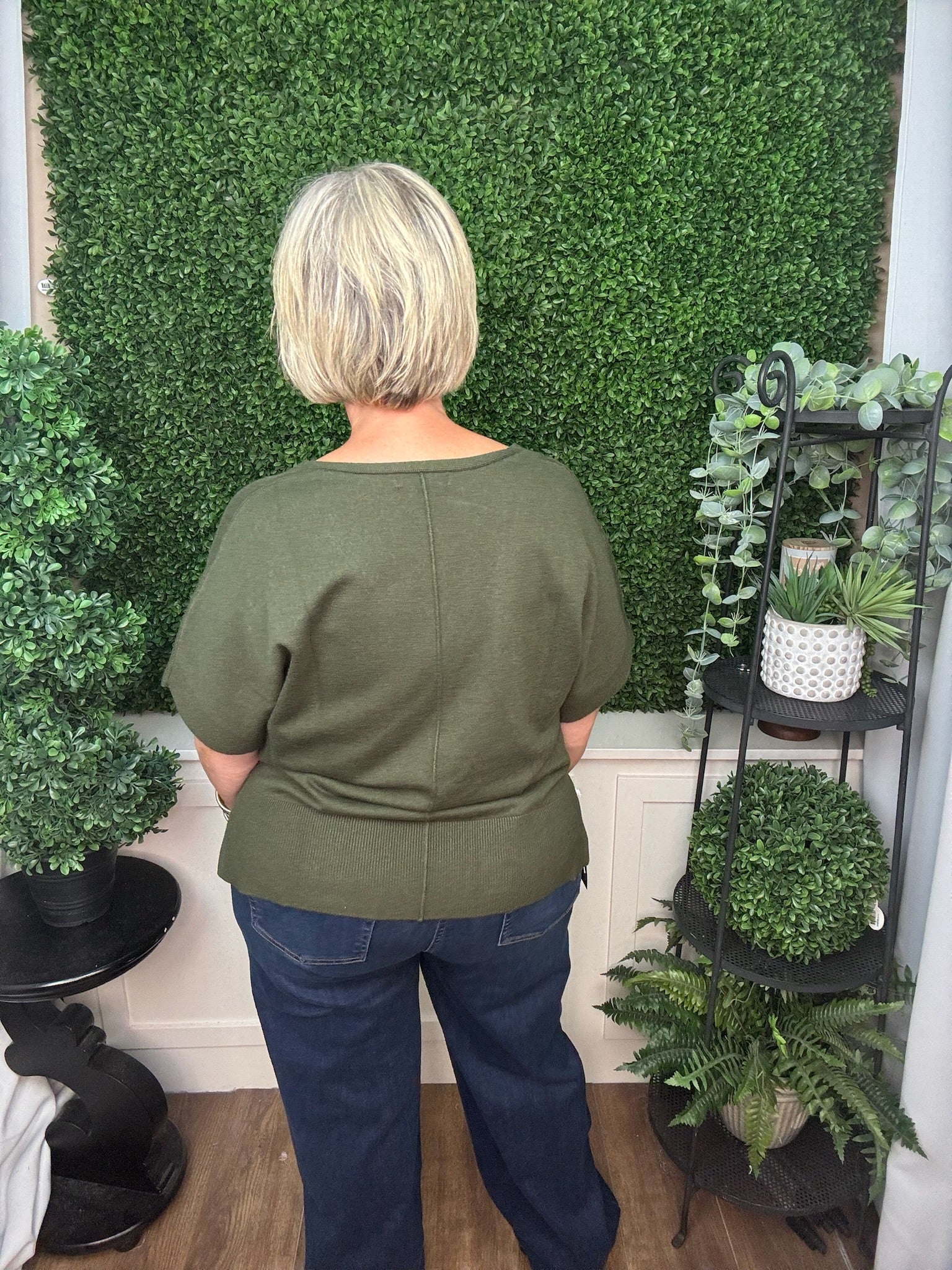 Short Sleeve V-Neck Dolman Popover Sweater with Step Hem - HUNTER GREEN