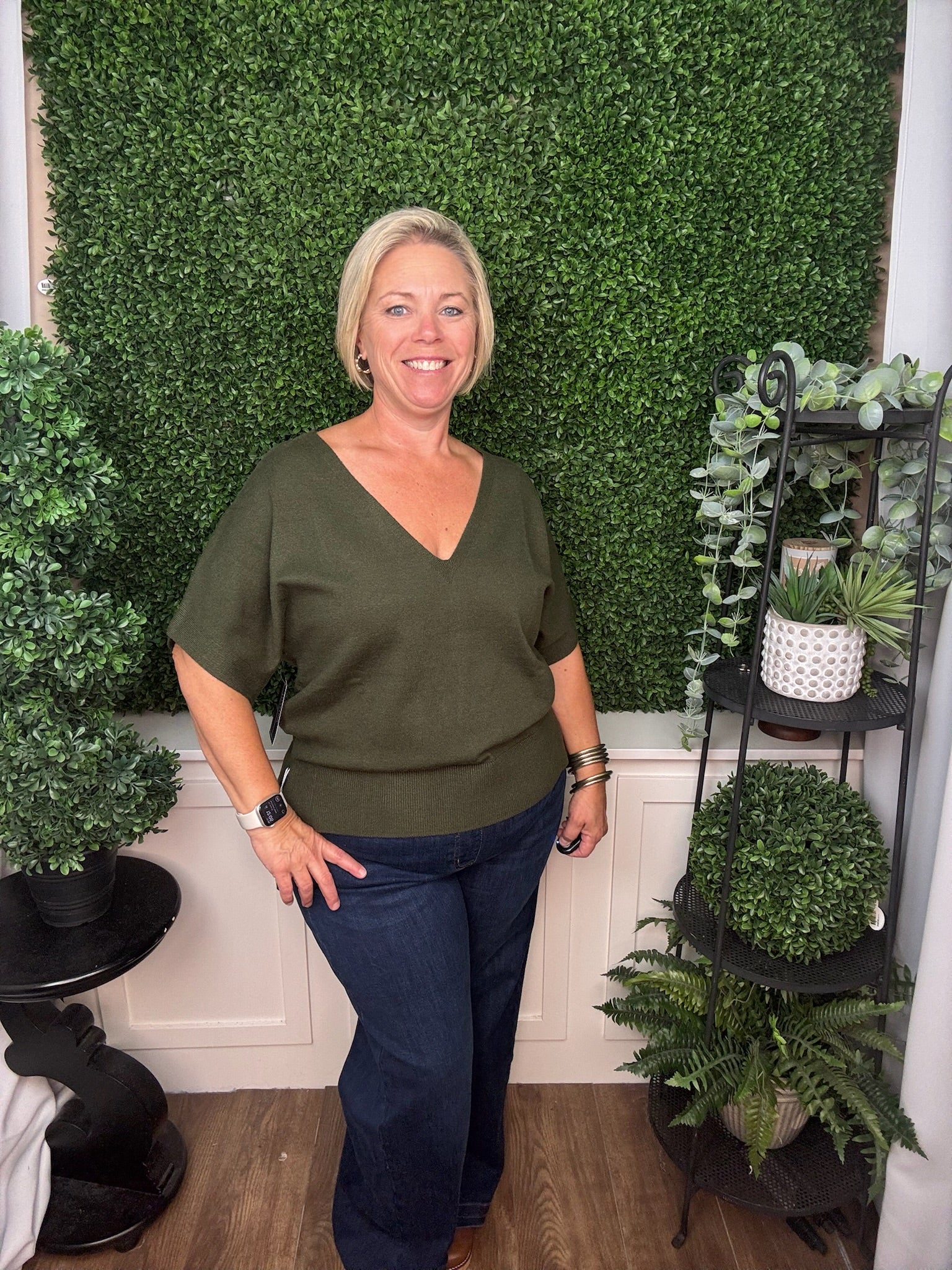 Short Sleeve V-Neck Dolman Popover Sweater with Step Hem - HUNTER GREEN