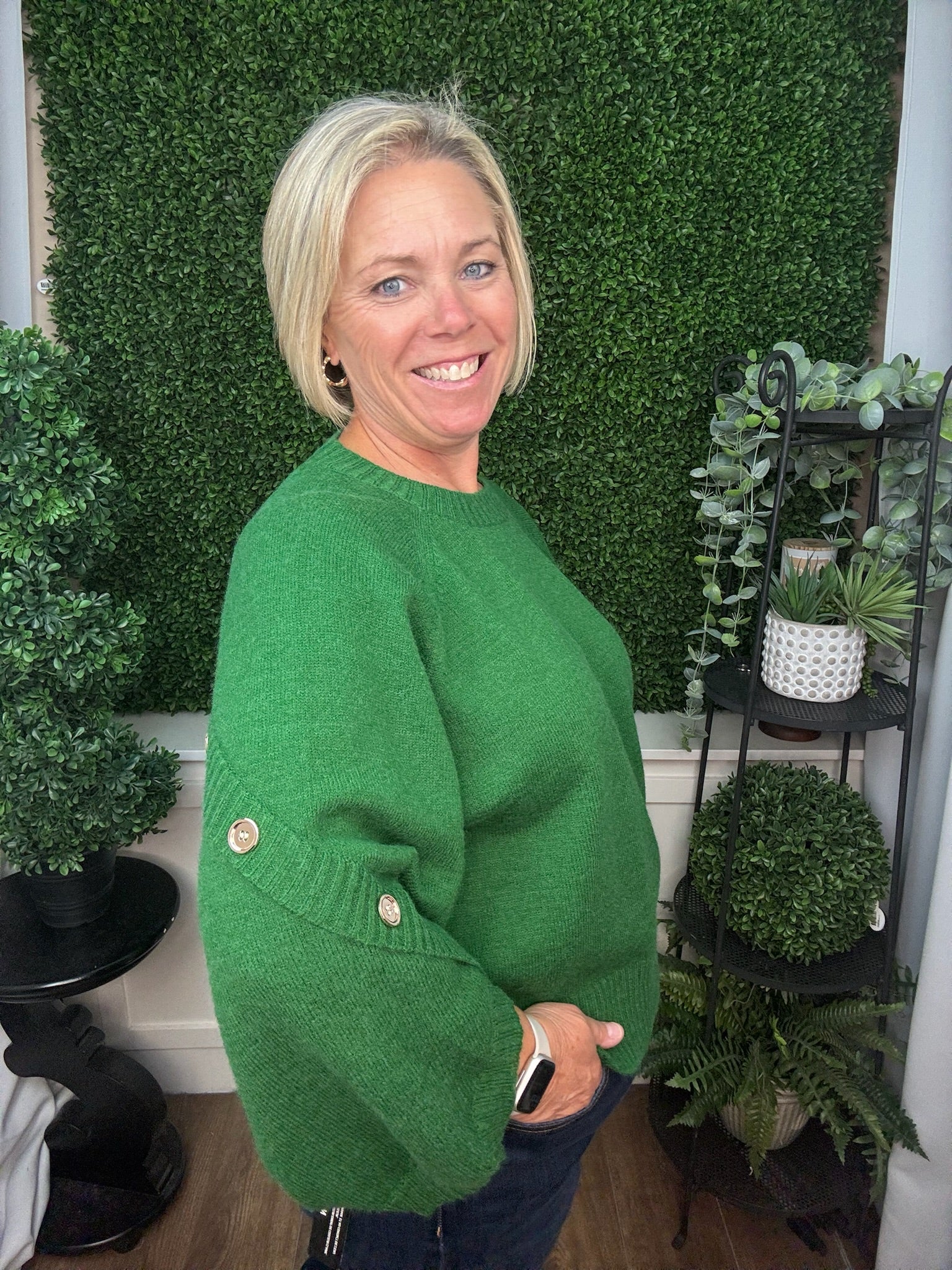 CREW NECK LONG SLEEVE KNIT SWEATER WITH BUTTON CUFF DETAIL - PINE