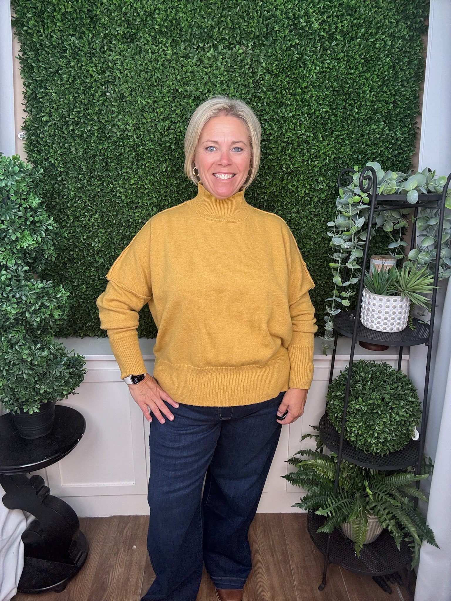 HIGH NECK CREWNECK SWEATER - MUSTARD