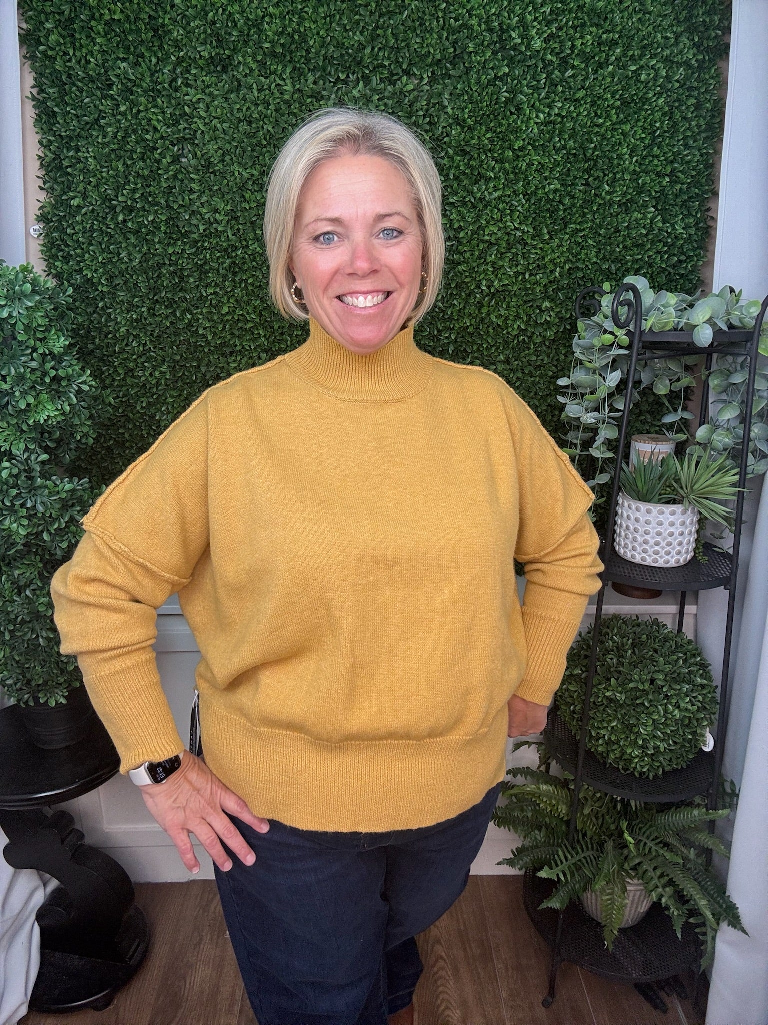 HIGH NECK CREWNECK SWEATER - MUSTARD