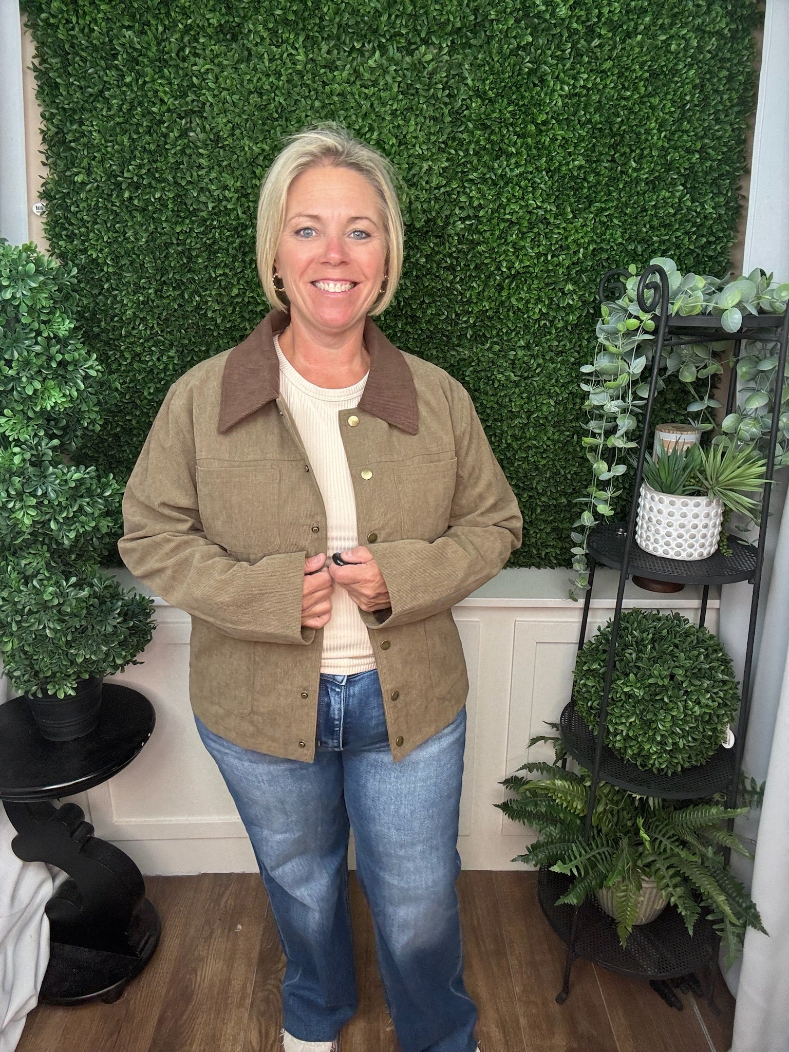 Contrast Collar Plaid Lined Corduroy Barn Jacket