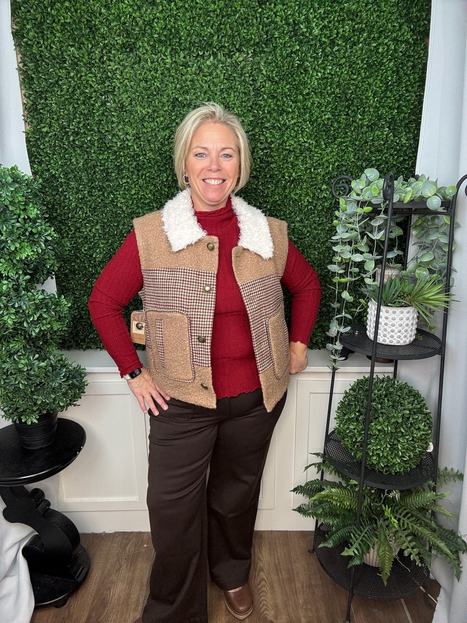 WOVEN FUR COLLAR BUTTON UP VEST - TAN