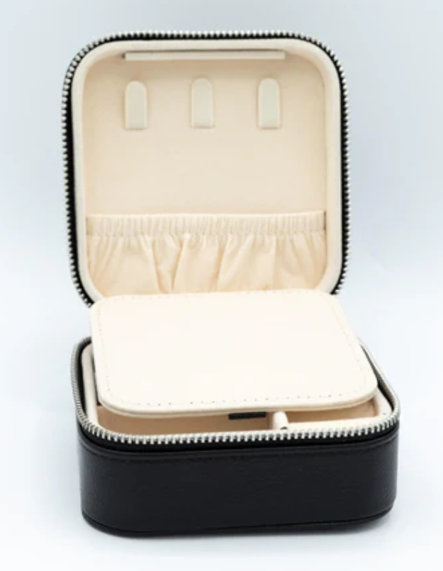 LEATHER JEWELRY CASE