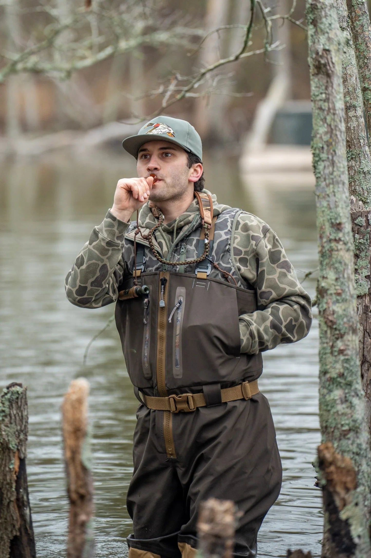 DUCK DOWN VEST - BRUSH CAMO