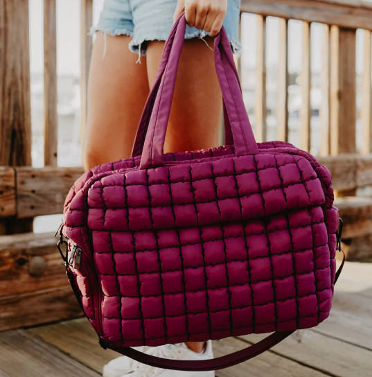 QUILTED DUFFEL WEEKENDER BAG W/PASS THRU SLIP - PLUM