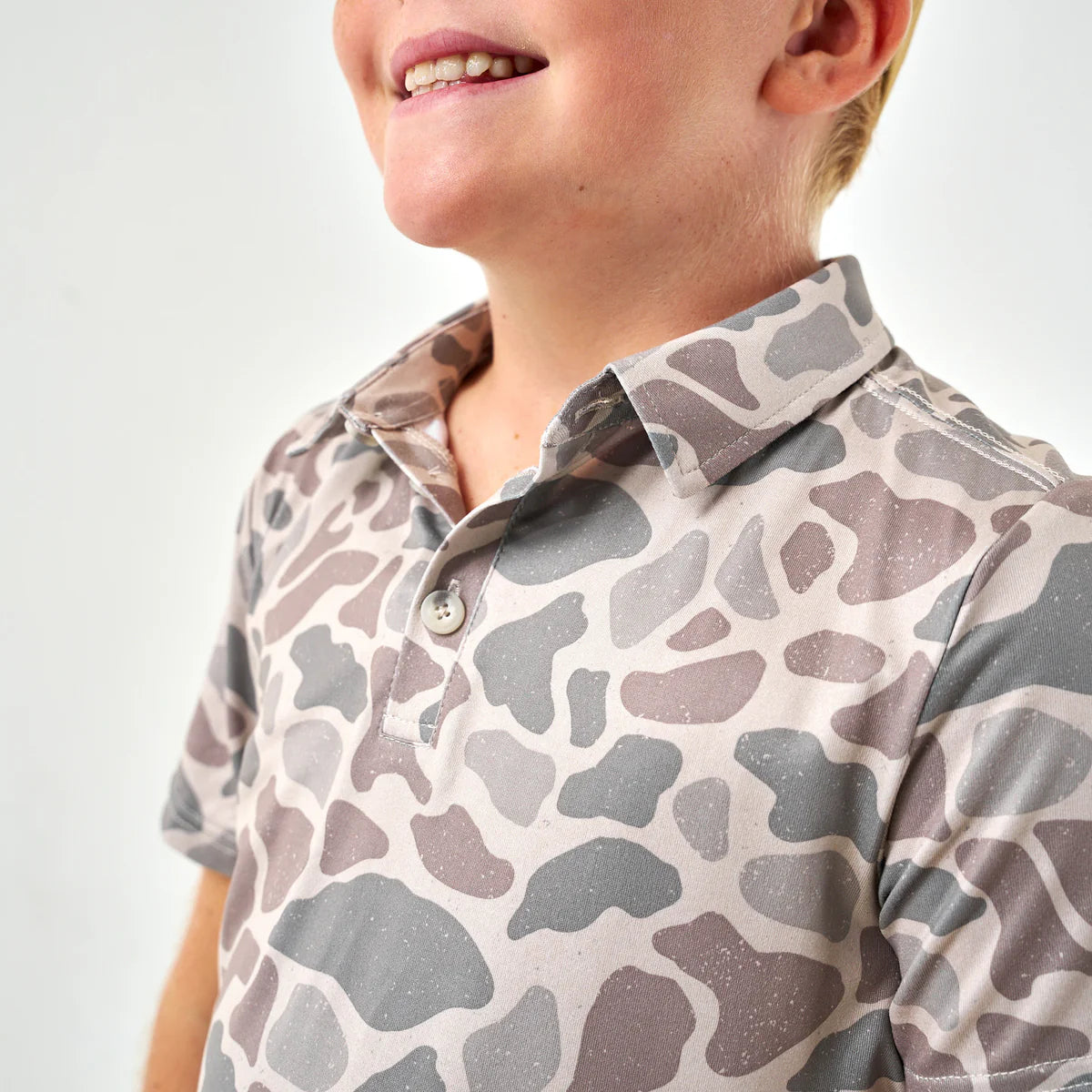 YOUTH - PERFORMANCE BUTTON UP - CLASSIC DEER CAMO