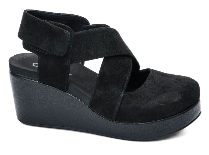 CASE CLOSED - BLACK FAUX SUEDE