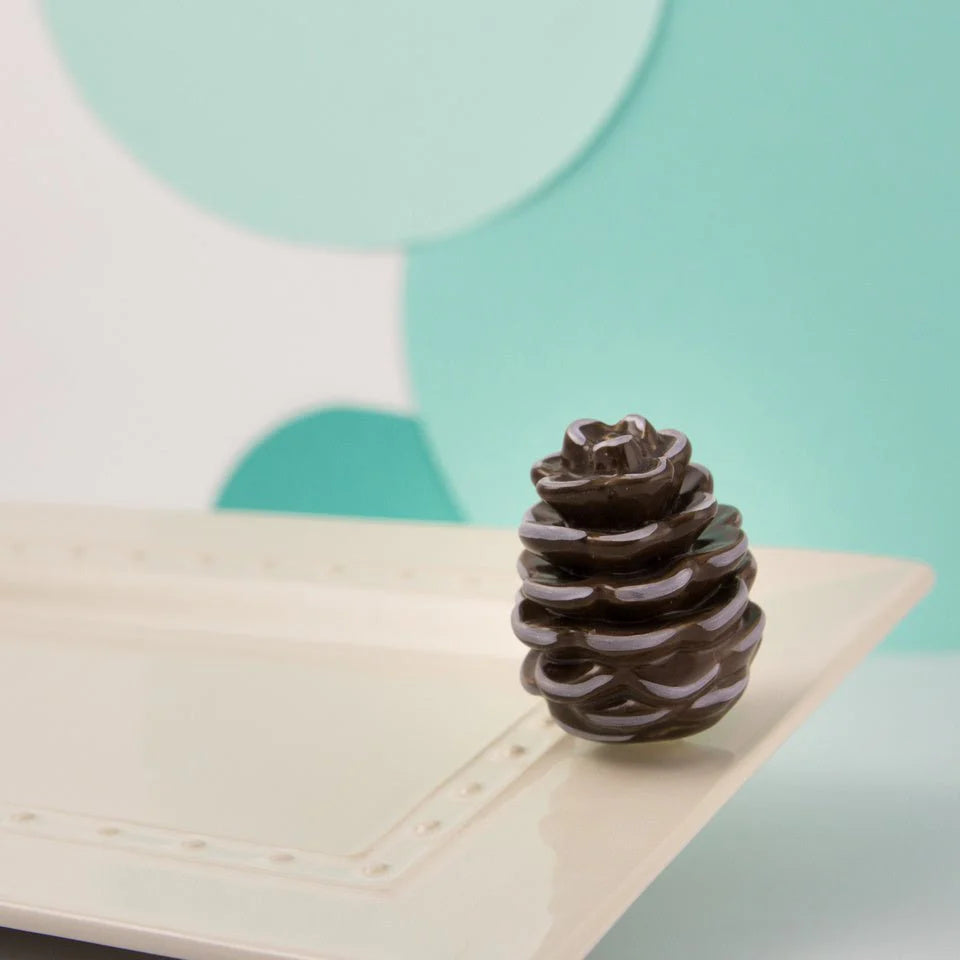 PRETTY PINECONE MINI
