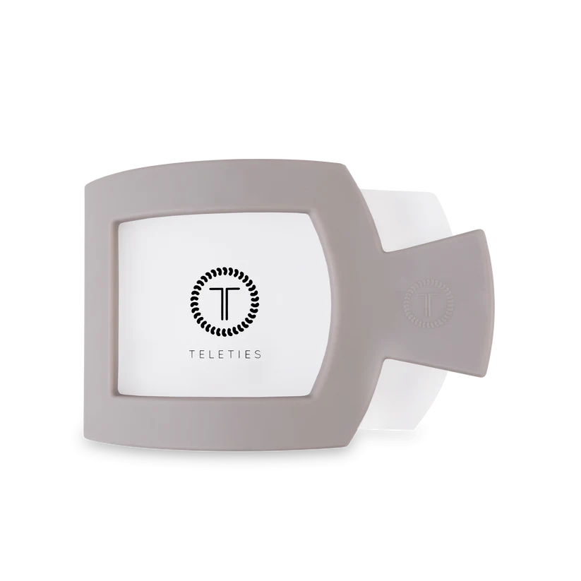 FLAT SQUARE CLIP SILVER FLAMES