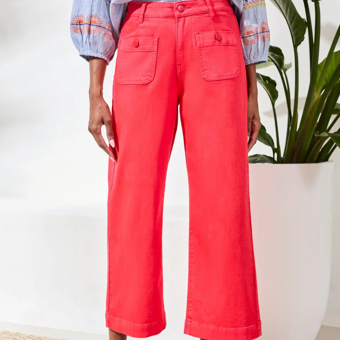 SOPHIA HUGGIING CROP PALAZZO DENIM - CORAL RED