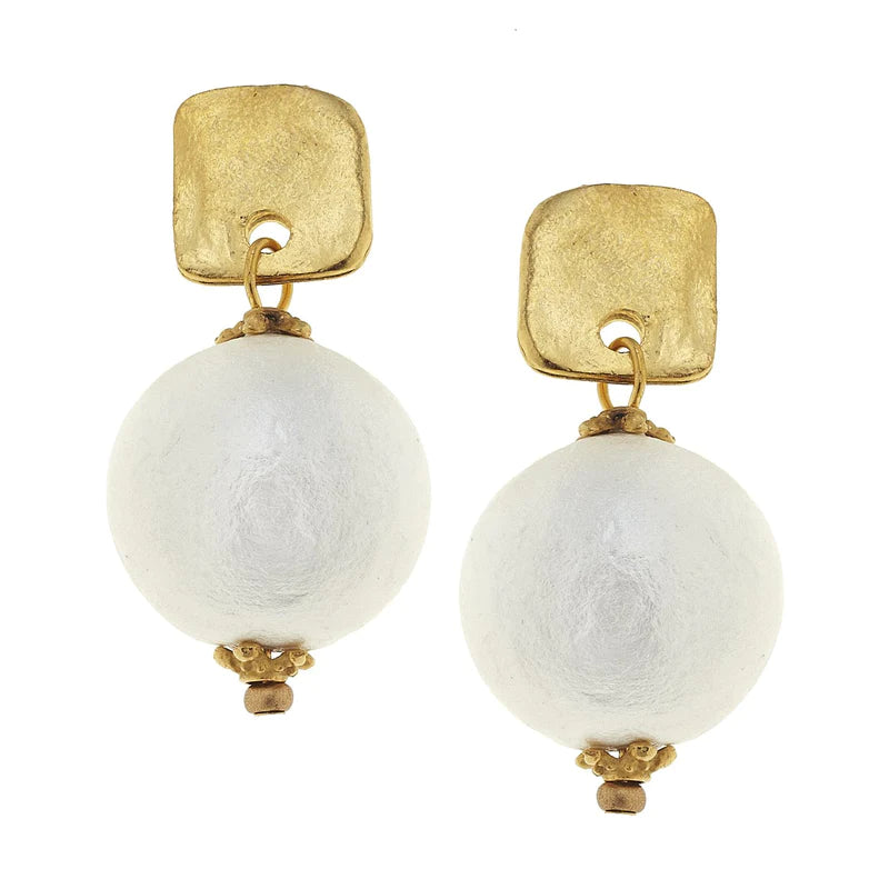 GOLD SQUARE COTTON PEARL EARRINGS