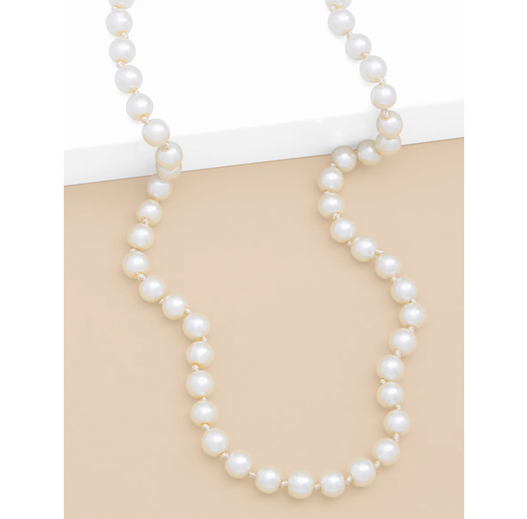 XTRA LONG CLASSIC PEARL NECKLACE